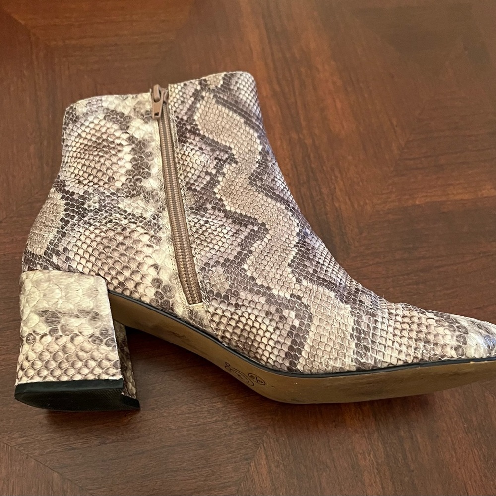 Snake boots
